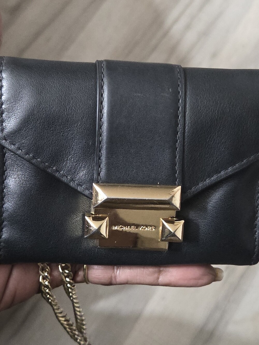 MICHAEL KORS WHITNEY SMALL LEATHER WALLET W CHAIN